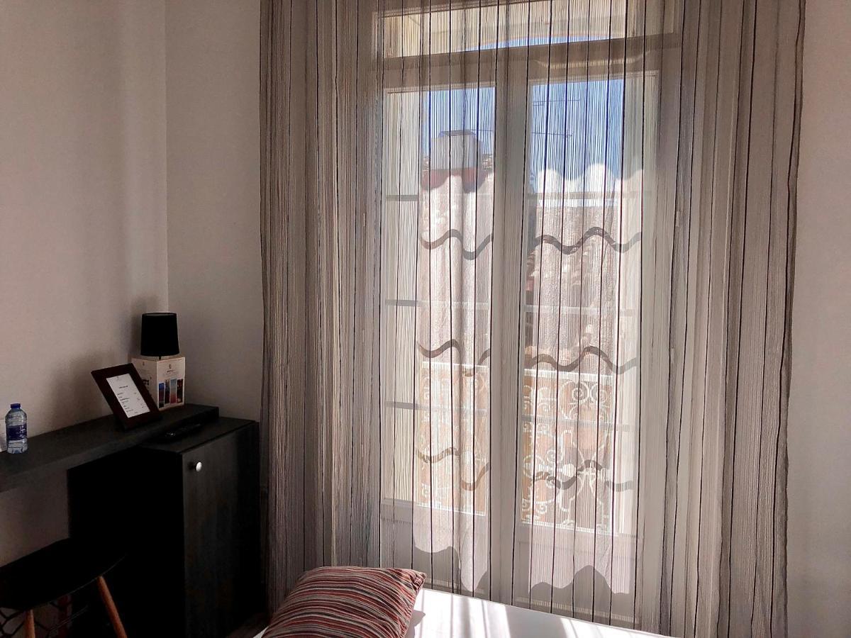 Hotel Saint Louis Aigues-Mortes Kültér fotó