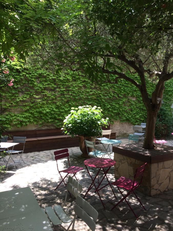 Hotel Saint Louis Aigues-Mortes Kültér fotó